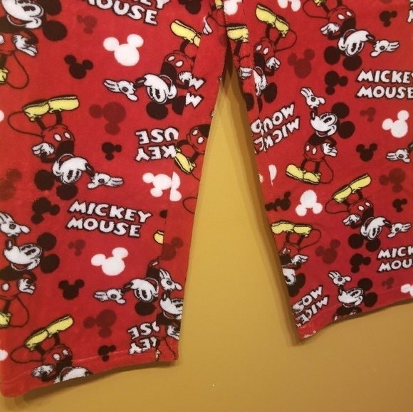 Disney | Adult Red & Black Mickey Mouse Unisex Pajama Pants (Size 2XL) - Picture 8 of 9